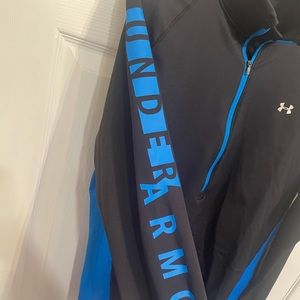 Under Armor cold gear pullover. New with out tags.